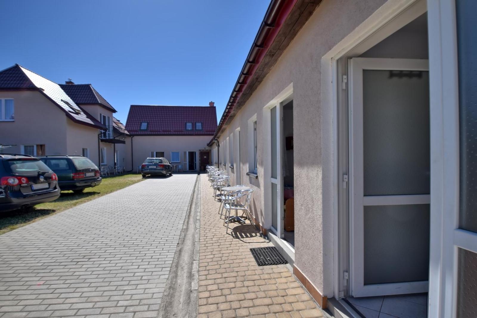U Gosi Hotel Jaroslawiec Exterior photo
